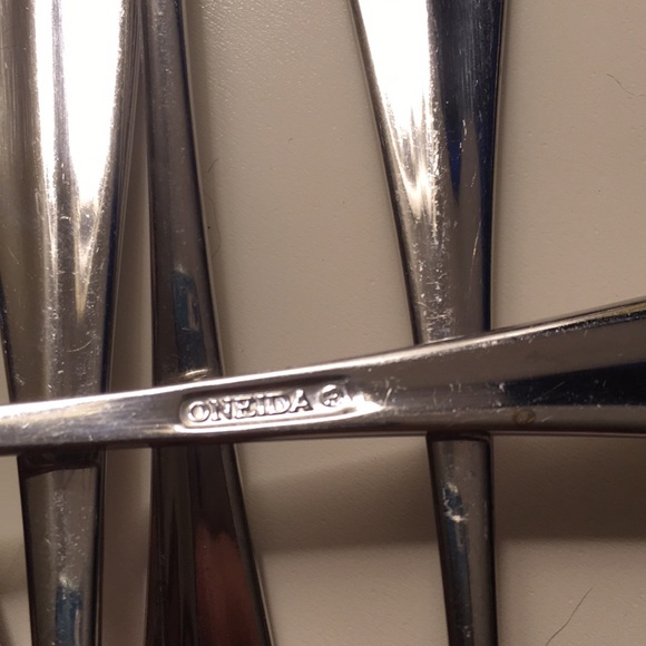 5 Oneida “compose” teaspoons - Picture 2 of 2